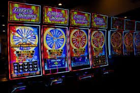 BD345 platform features including live games and sports markets on mobile screen